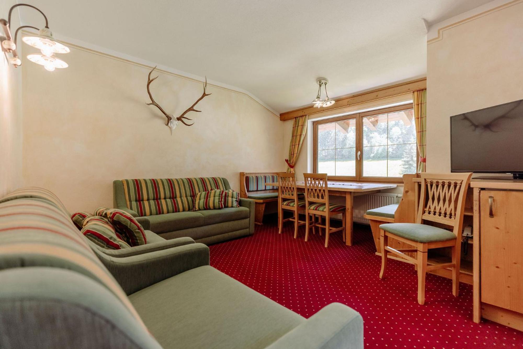 Bergzeit By Seven Hotel Flachau Ruang foto